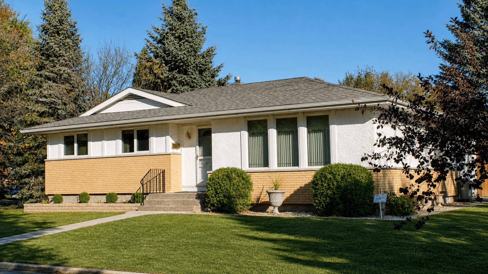 Completed Oakwood roofing project named Newcastle.