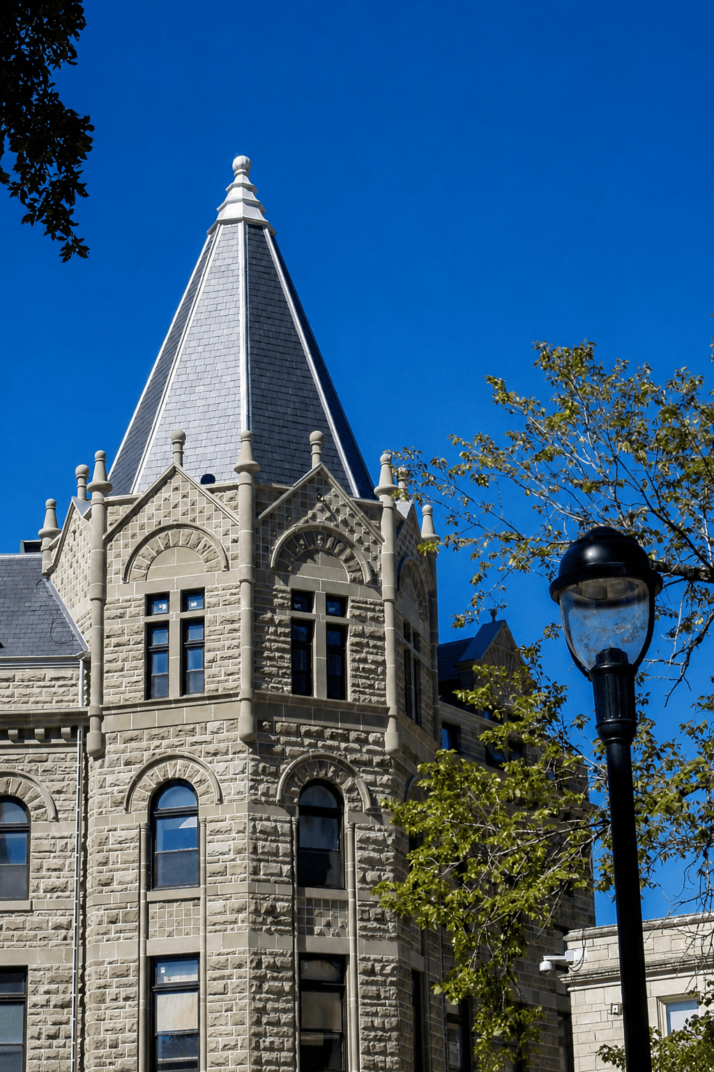Completed Oakwood roofing project named UofW.
